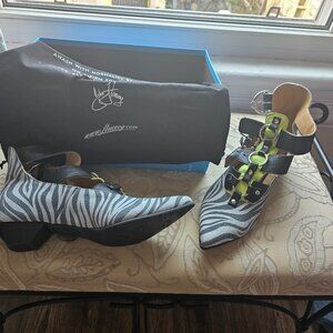 Fluevog Tammy ankle boot